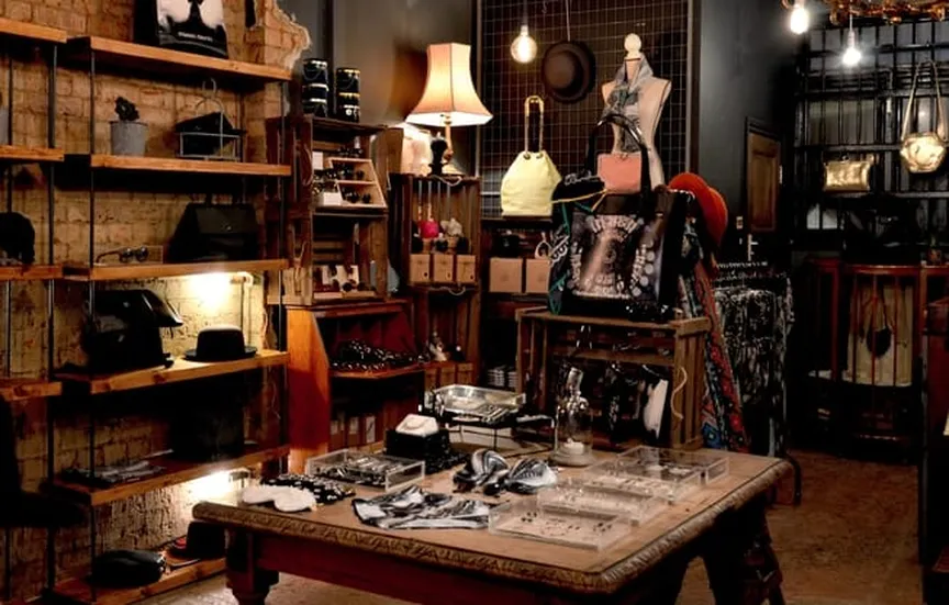 Apparel store lighting professional setup